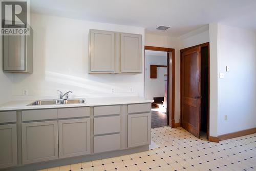 333 Market Street, Summerside, PE - Indoor Photo Showing Kitchen With Double Sink