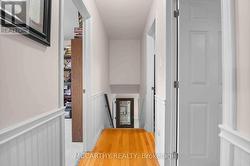 Upstairs hall - 