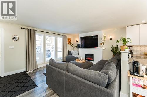 4150 Baker Road, Prince George, BC - Indoor Photo Showing Living Room With Fireplace