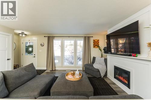 4150 Baker Road, Prince George, BC - Indoor Photo Showing Living Room With Fireplace