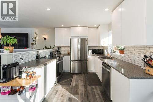 4150 Baker Road, Prince George, BC - Indoor Photo Showing Kitchen