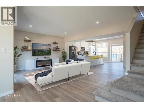 406 7000 Husband Drive, Prince George, BC - Indoor Photo Showing Living Room