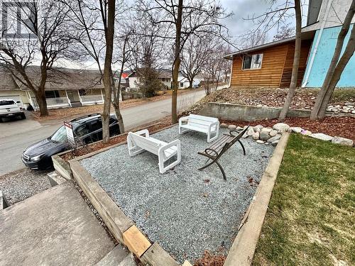 6470 Hollow Street, Oliver, BC - Outdoor