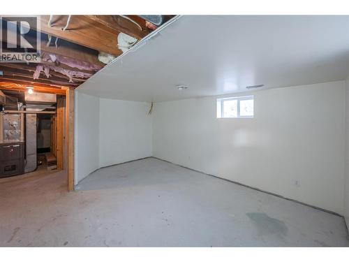 Rec room - 6470 Hollow Street, Oliver, BC - Indoor Photo Showing Basement