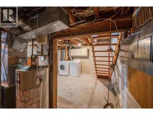 Laundry room - 6470 Hollow Street, Oliver, BC - Indoor Photo Showing Basement