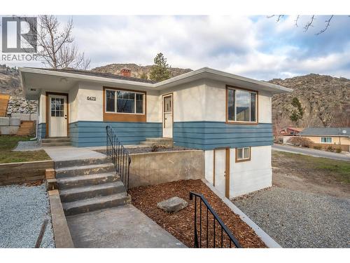 Front yard - 6470 Hollow Street, Oliver, BC - Outdoor