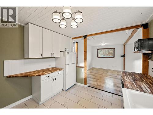 Kitchen - 6470 Hollow Street, Oliver, BC - Indoor Photo Showing Other Room