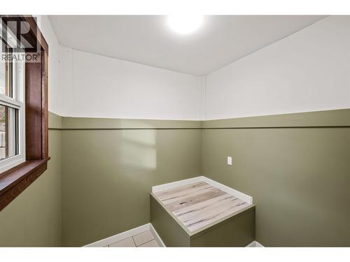 Den - 6470 Hollow Street, Oliver, BC - Indoor Photo Showing Other Room