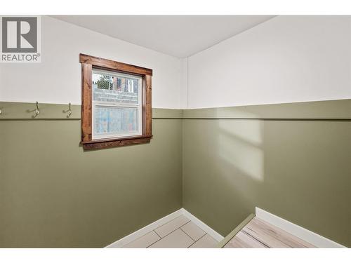 Den - 6470 Hollow Street, Oliver, BC - Indoor Photo Showing Other Room