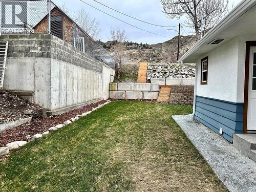 6470 Hollow Street, Oliver, BC - Outdoor