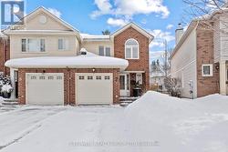 7 FURLONG CRESCENT  Ottawa, ON K2M 2J1