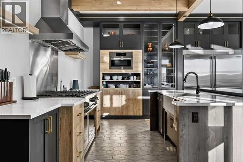 402017 23 Street W, Rural Foothills County, AB - Indoor Photo Showing Kitchen With Upgraded Kitchen