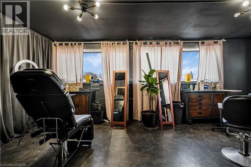 196 Parkdale Avenue, Hamilton, ON 