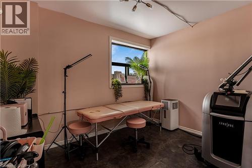 196 Parkdale Avenue, Hamilton, ON 