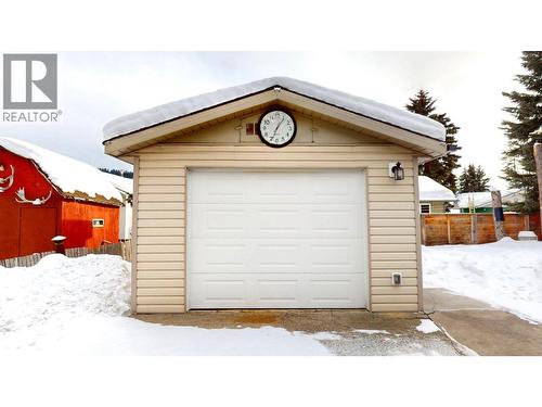 958 Galbraith Drive, Elkford, BC - Outdoor With Exterior