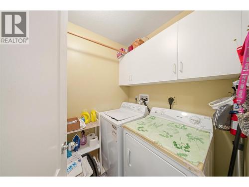 1965 Durnin Road Unit# 116, Kelowna, BC - Indoor Photo Showing Laundry Room
