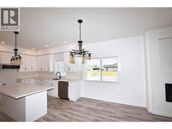 dining space beside the kitchen - 