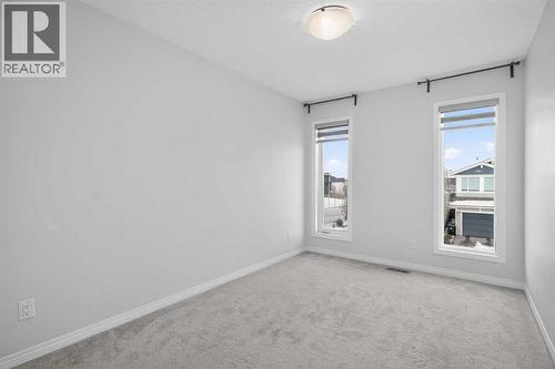 114 Walgrove Green Se, Calgary, AB - Indoor Photo Showing Other Room