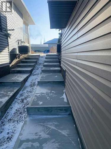 355 Skeena Crescent W, Lethbridge, AB 