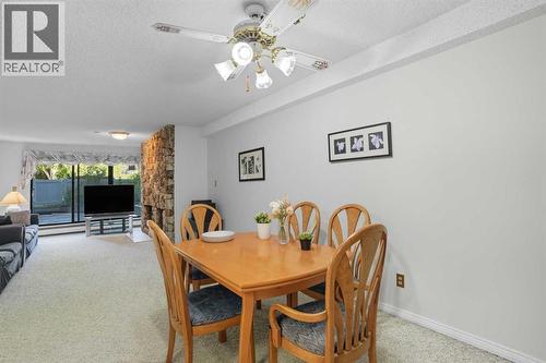 109, 3730 50 Street Nw, Calgary, AB - Indoor Photo Showing Dining Room