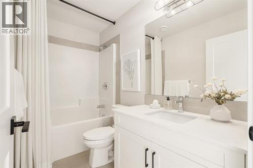 119, 20 Cascade Ridge, Canmore, AB - Indoor Photo Showing Bathroom