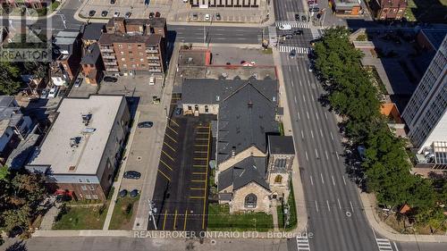 16 West Avenue S, Hamilton, ON - Outdoor