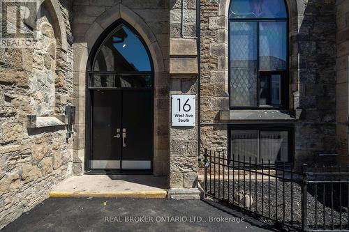 16 West Avenue S, Hamilton, ON - Outdoor