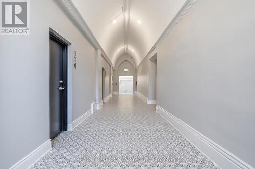 16 West Avenue S, Hamilton, ON - Indoor Photo Showing Other Room