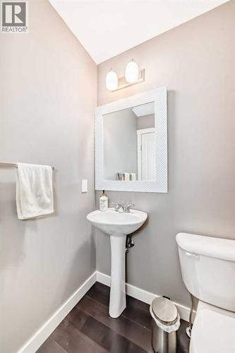 105 Mckenzie Towne Square Se, Calgary, AB - Indoor Photo Showing Bathroom
