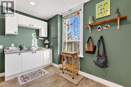 1004 20 Avenue Se, Calgary, AB - Indoor