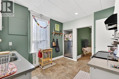 1004 20 Avenue Se, Calgary, AB - Indoor