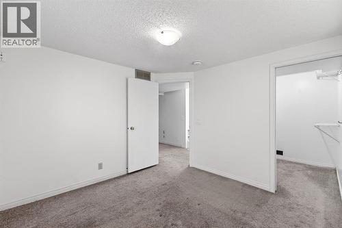 1004 20 Avenue Se, Calgary, AB - Indoor Photo Showing Other Room