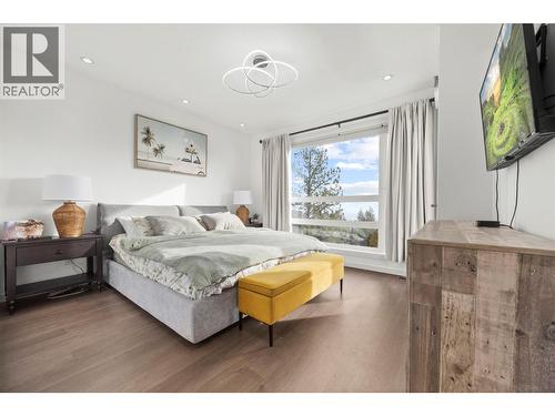 1818 Peak Point Court Unit# 16, West Kelowna, BC - Indoor Photo Showing Bedroom