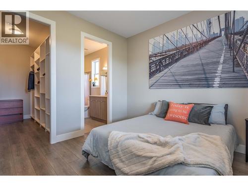 1648 Fawn Run Drive, Kelowna, BC - Indoor Photo Showing Bedroom