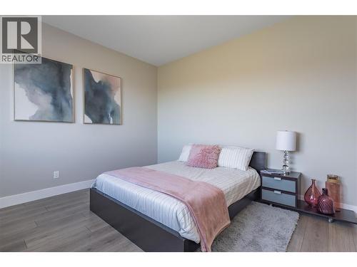 1648 Fawn Run Drive, Kelowna, BC - Indoor Photo Showing Bedroom