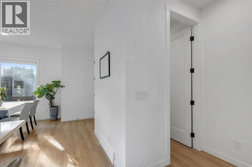 Main Floor - 213 Greenbriar Common Nw, Calgary, AB - Indoor