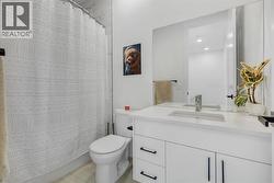 Secondary Full Bathroom - 