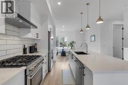 9ft Ceiling Entire Home - 