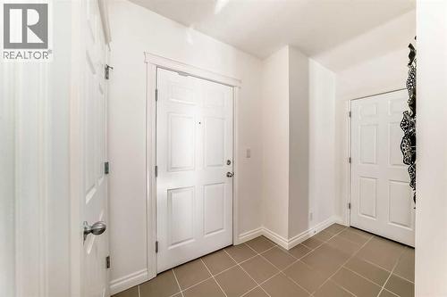 3217, 24 Hemlock Crescent Sw, Calgary, AB - Indoor Photo Showing Other Room