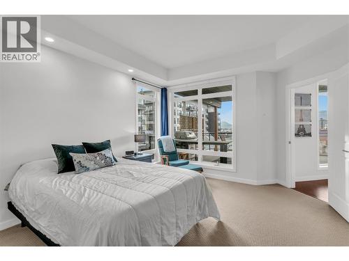 primary bedroom - 1933 Ambrosi Road Unit# 311, Kelowna, BC - Indoor Photo Showing Bedroom