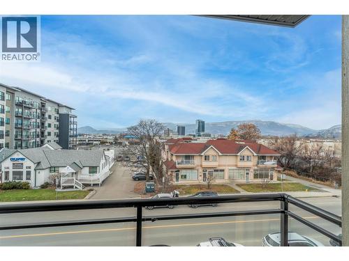 covered deck - 1933 Ambrosi Road Unit# 311, Kelowna, BC - Outdoor With View