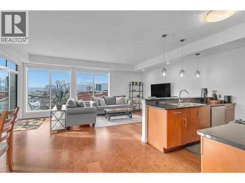 1933 Ambrosi Road Unit# 311, Kelowna, BC - Indoor