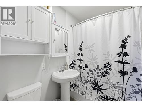 146 Aspen Street, Kamloops, BC - Indoor Photo Showing Bathroom