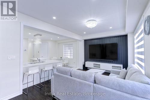 53 Lillian Way, Haldimand, ON - Indoor Photo Showing Living Room