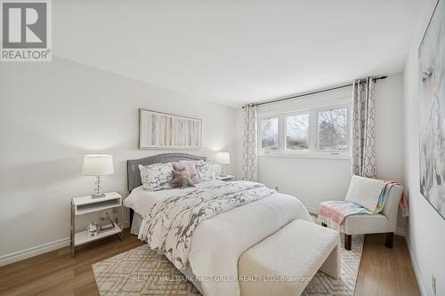 957 Timmins Gardens, Pickering, ON - Indoor Photo Showing Bedroom