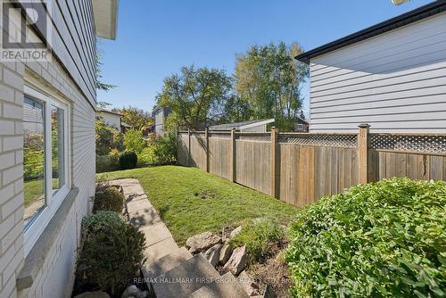 957 Timmins Gardens, Pickering, ON - Outdoor