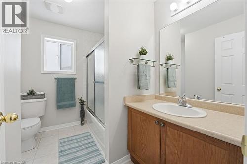 115 Benziger Lane, Halton, ON - Indoor Photo Showing Bathroom