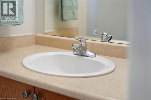 115 Benziger Lane, Halton, ON - Indoor Photo Showing Bathroom