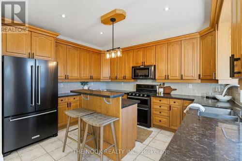 42 Bridle Court, Clarington (Courtice), ON - Indoor Photo Showing Kitchen With Double Sink
