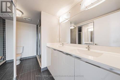 609 - 150 Sudbury Street, Toronto, ON - Indoor Photo Showing Bathroom